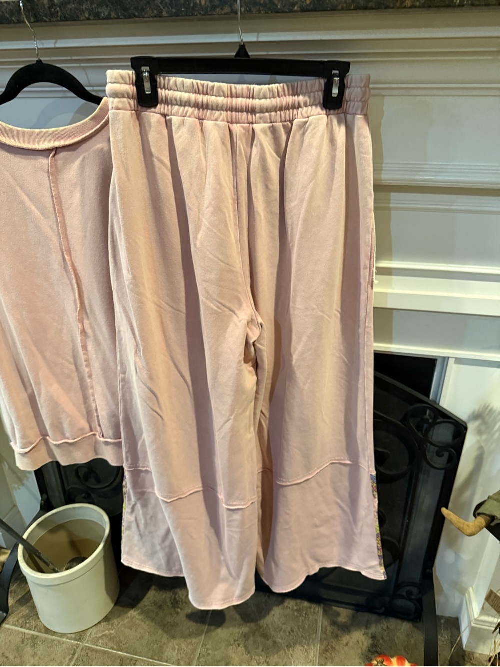 easel Pink Floral Patch Pocket Pantsuit Set - Picture 2 of 6